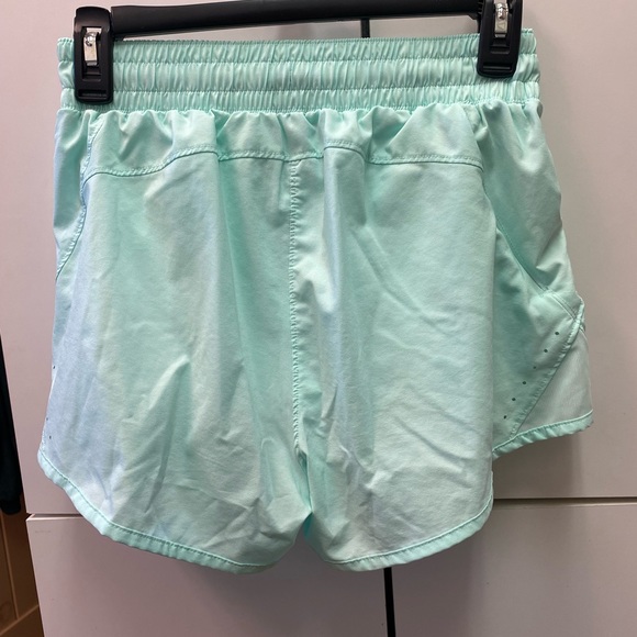 all in motion shorts - Picture 2 of 2